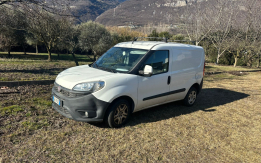 Autocarro Fiat Doblò