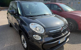 Autovettura Fiat 500 L