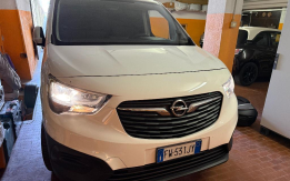 Furgone Opel combo