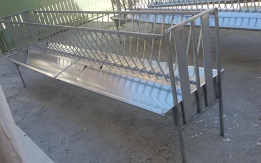 Mangiatoia per capre e pecore