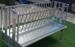 MANGIATOIA PER OVINI E CAPRINI