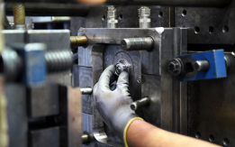 Manutentore meccanico/elettrico linee di produzione