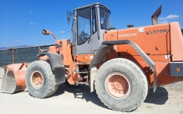 PALA GOMMATA HITACHI