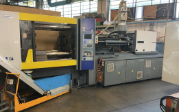 Pressa oleodinamica per stampaggio plastica Battenfeld BK