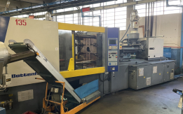 Pressa oleodinamica per stampaggio plastica Battenfeld BK