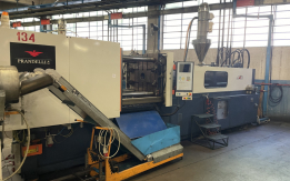 Pressa oleodinamica per stampaggio plastica Maico Presse