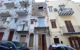 Rif:1372 Vendita Casa indipendente - 6 Locali