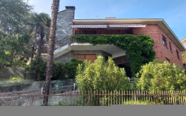 VILLA PLURIFAMILIARE INDIPENDENTE CON GIARDINO